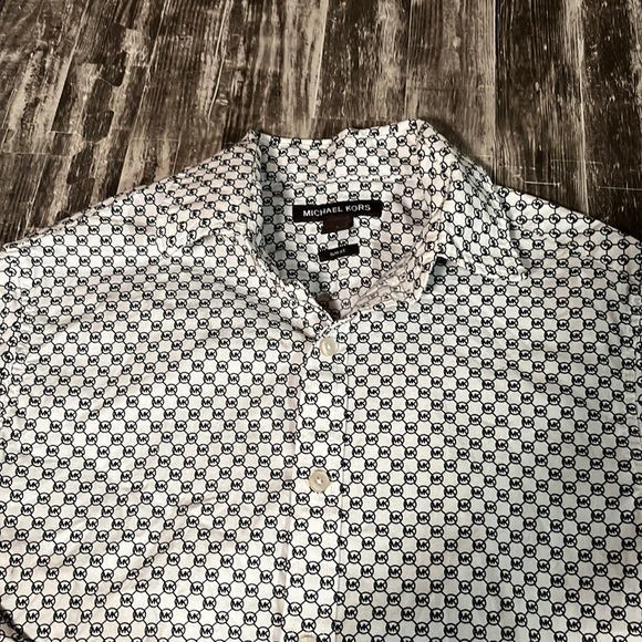 Michael Kors Slim Fit Logo Button-Down - Picture 2 of 6